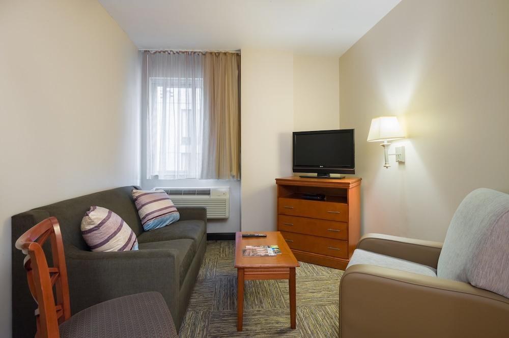 CANDLEWOOD SUITES TIMES SQUARE photo 2