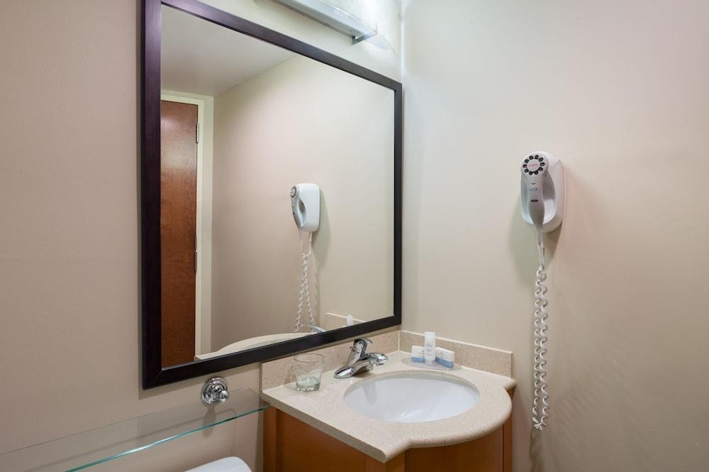 CANDLEWOOD SUITES TIMES SQUARE photo 3