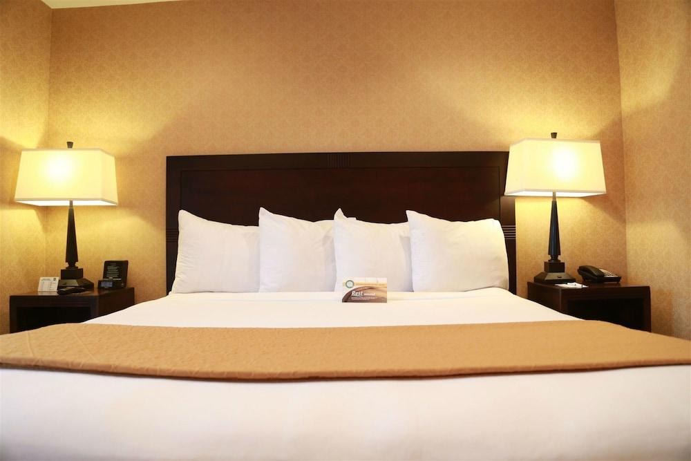 QUALITY INN & SUITES SEATTLE CENTER