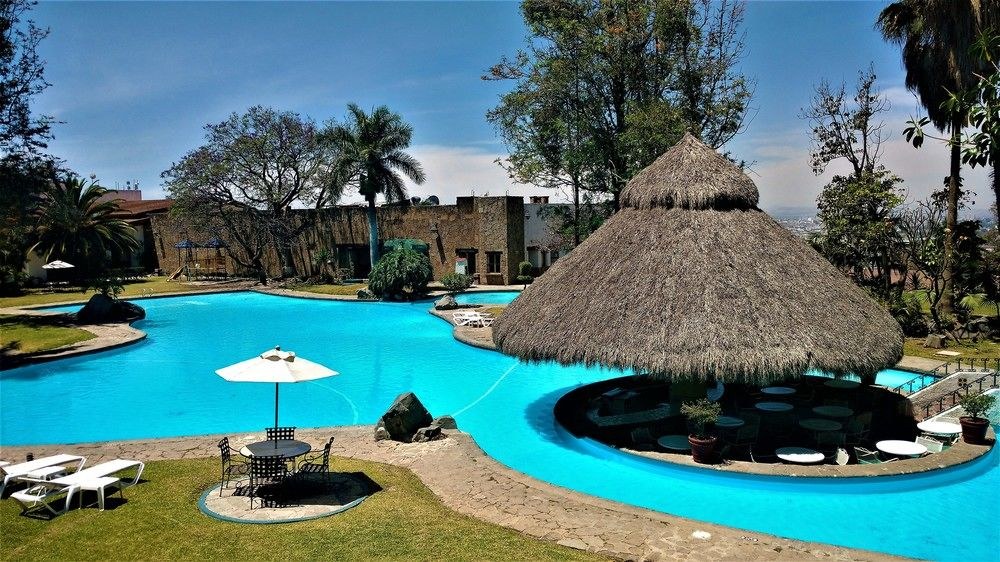 EL TAPATIO AND RESORT
