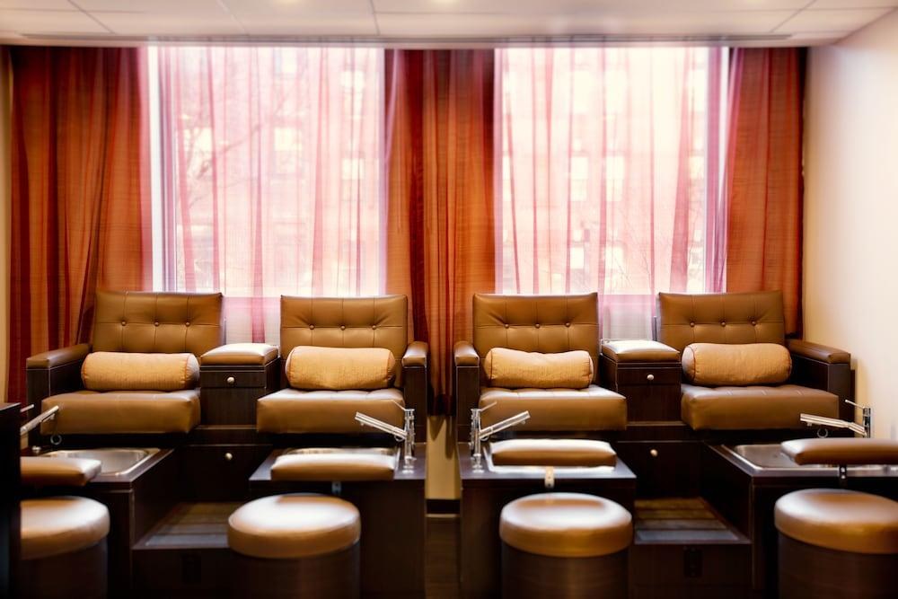 BATTERY WHARF HOTEL photo 2