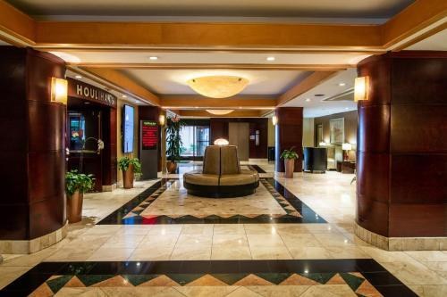 DoubleTree by Hilton San Francisco South Airport Blvd