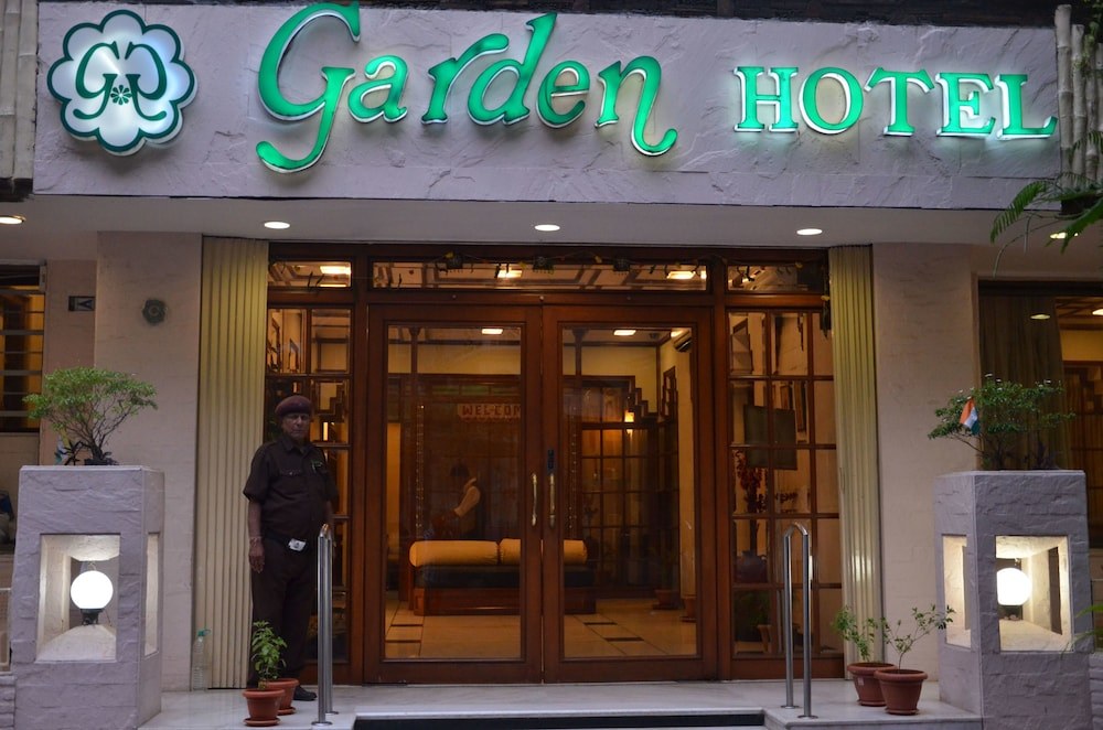 GARDEN HOTEL