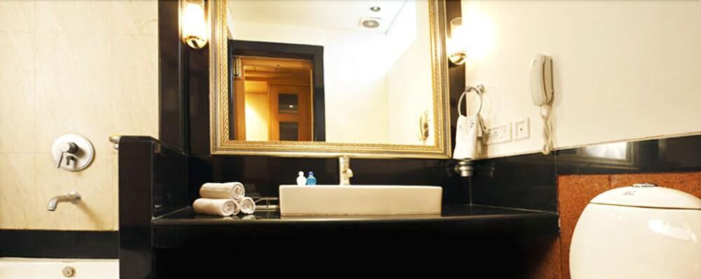 HOTEL JEWEL PALACE photo 4