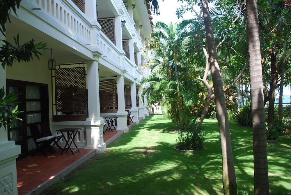 Allezboo Beach Resort and Spa photo 2