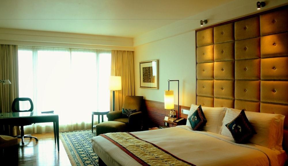 INTERCONTINENTAL MARINE DRIVE photo 4
