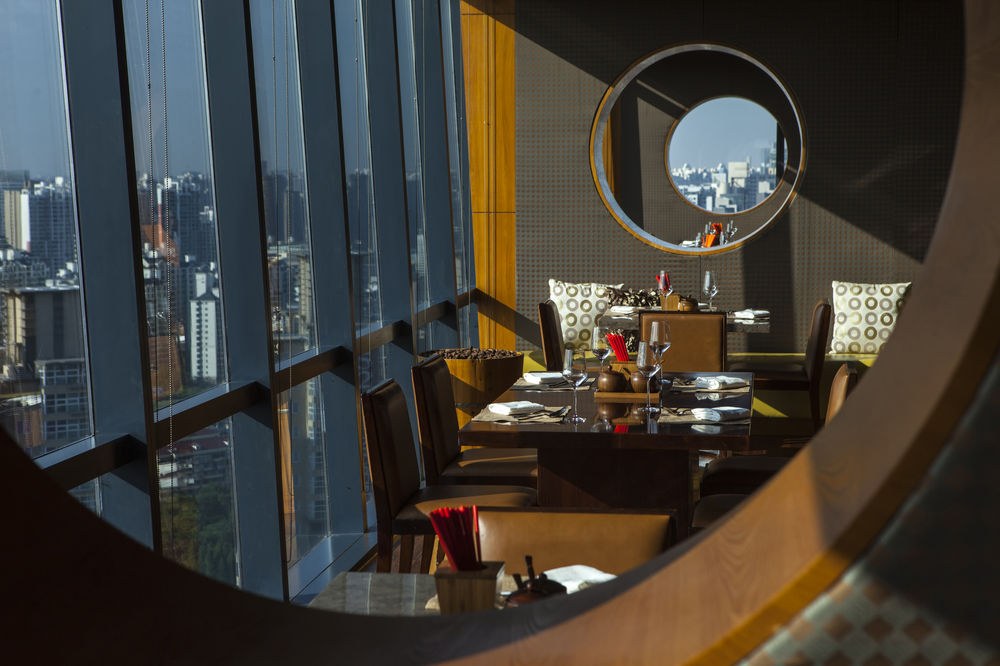 RENAISSANCE SHANGHAI ZHONGSHAN PARK HOTEL photo 3