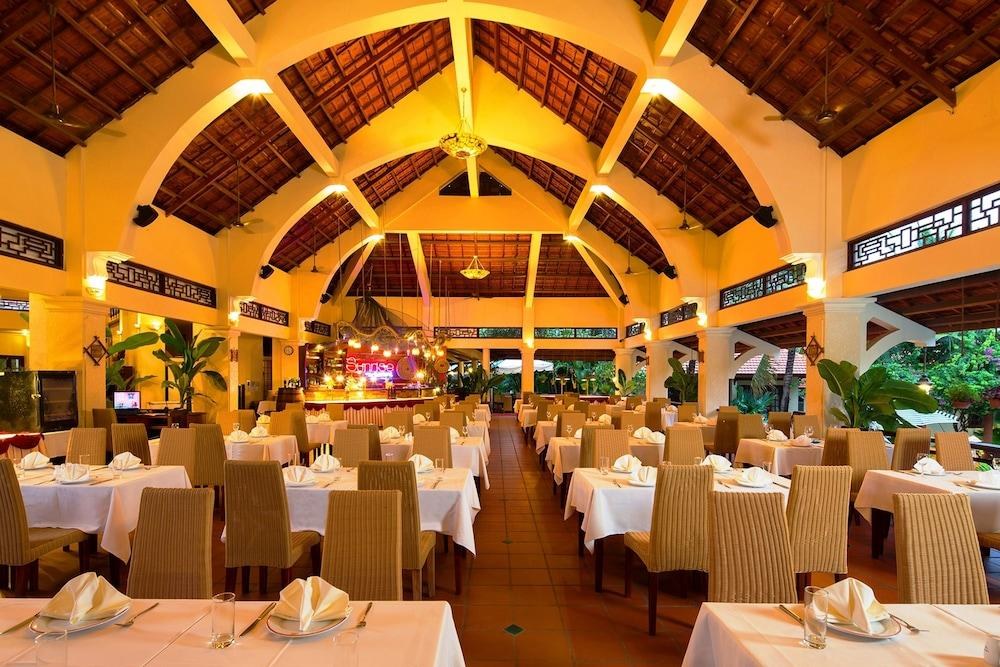 Sunny Beach Resort and Spa photo 2