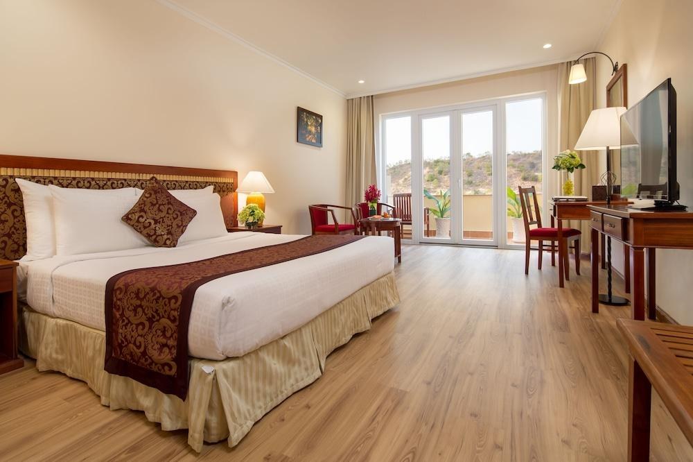 Sunny Beach Resort and Spa photo 3
