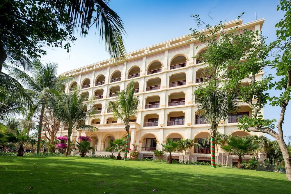 Sunny Beach Resort and Spa photo 4