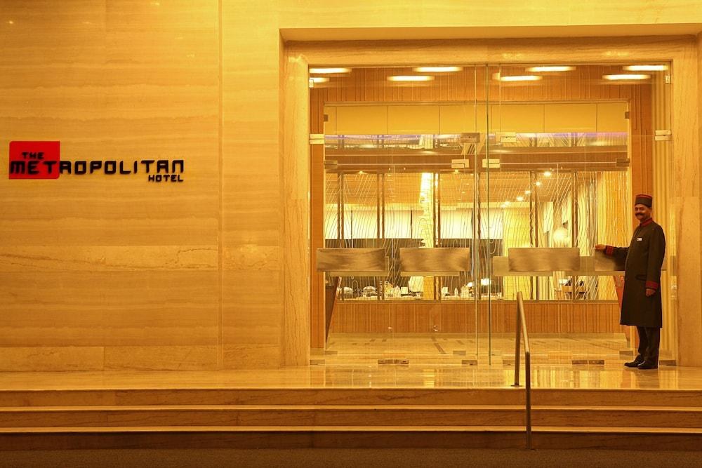 THE METROPOLITAN HOTEL & SPA photo 2