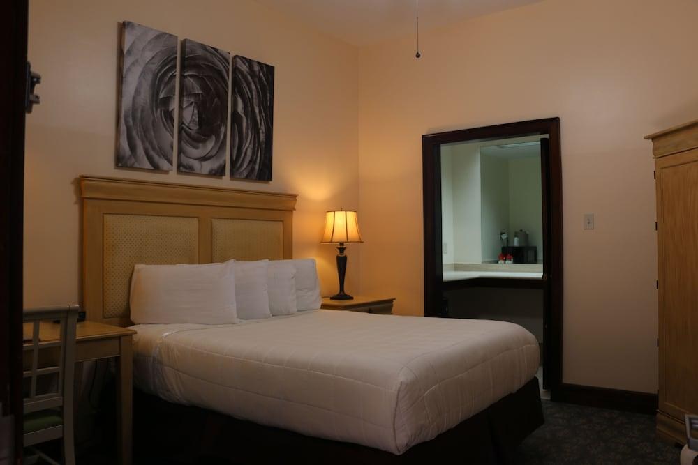 PRYTANIA PARK HOTEL