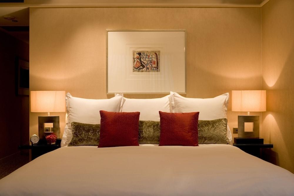 GRAND HYATT photo 3
