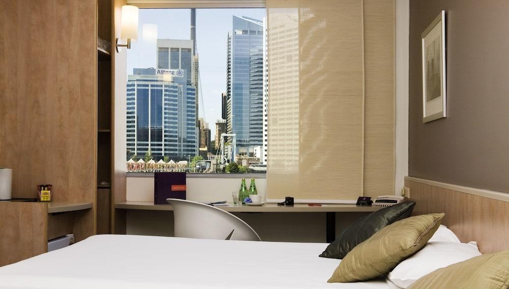 IBIS SYDNEY DARLING HARBOUR photo 2