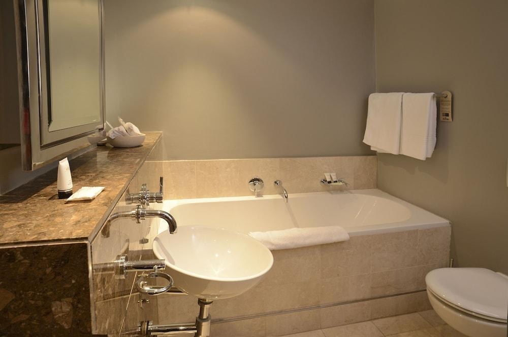 MANDELA RHODES PLACE HOTEL photo 2