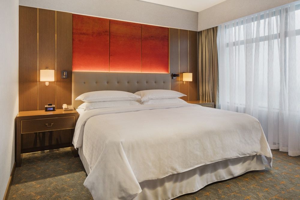 SHERATON SAIGON HOTEL & TOWERS photo 2