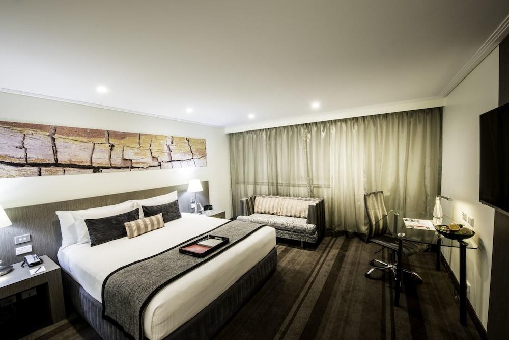 RYDGES WORLD SQUARE photo 4