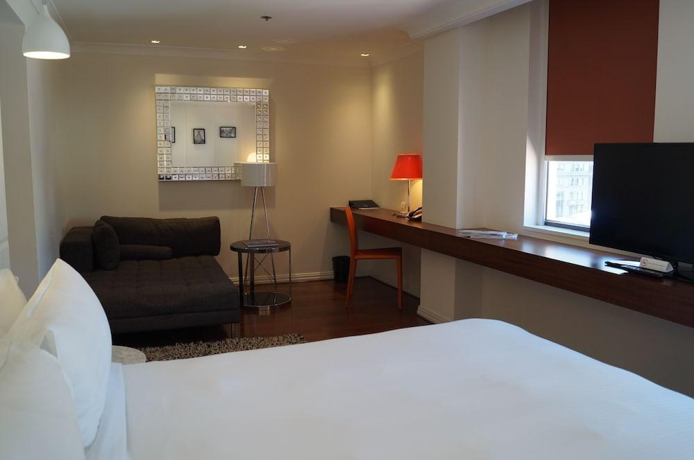 THE GRACE HOTEL photo 3