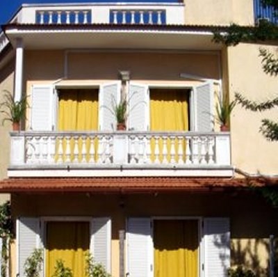 SORRENTO TOWN SUITES photo 1