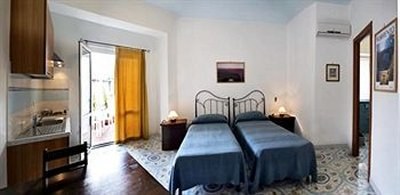 SORRENTO TOWN SUITES photo 2