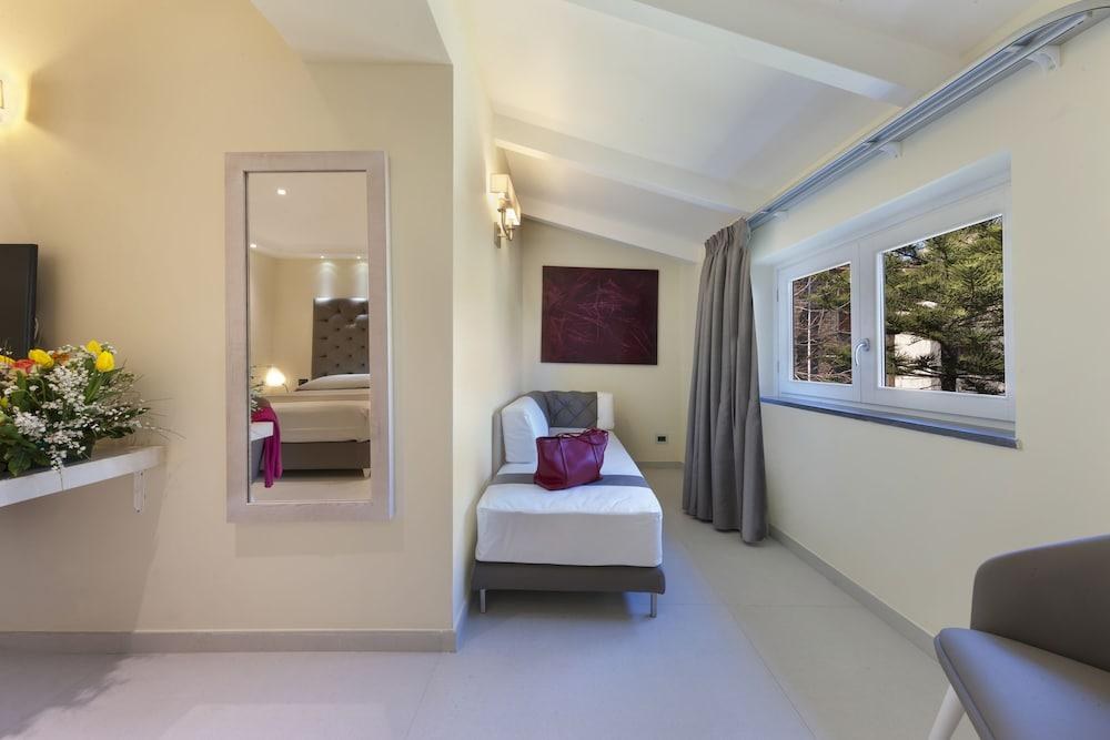 PALAZZO ABAGNALE HOTEL photo 3