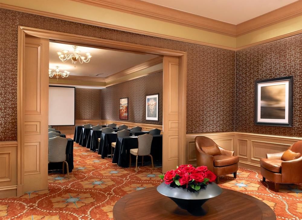 ST.REGIS photo 2