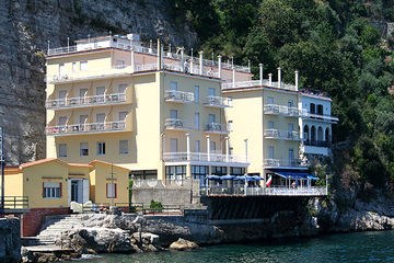 HOTEL ADMIRAL