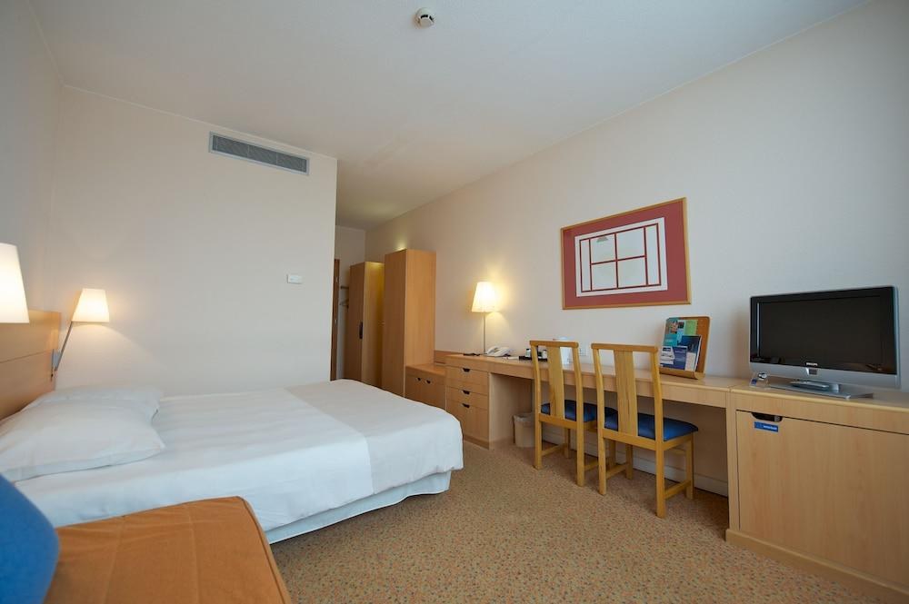 NOVOTEL TORINO CORSO GIULIO CESARE photo 2