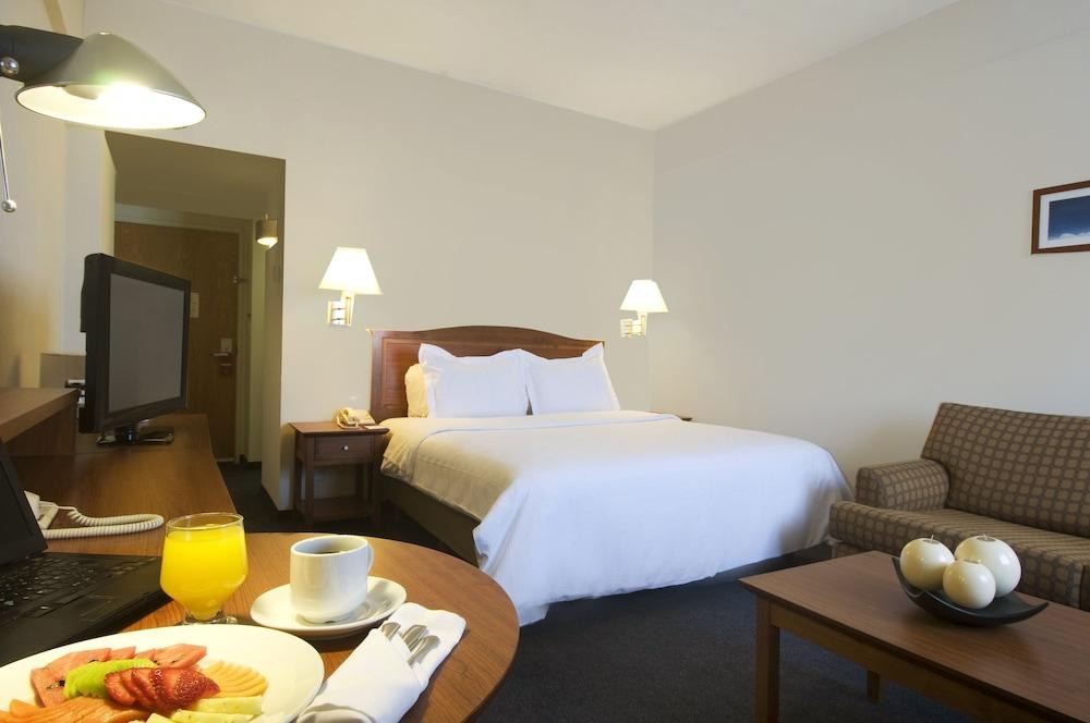 FIESTA INN EXPRESS SAN LUIS POTOSI ORIENTE photo 3