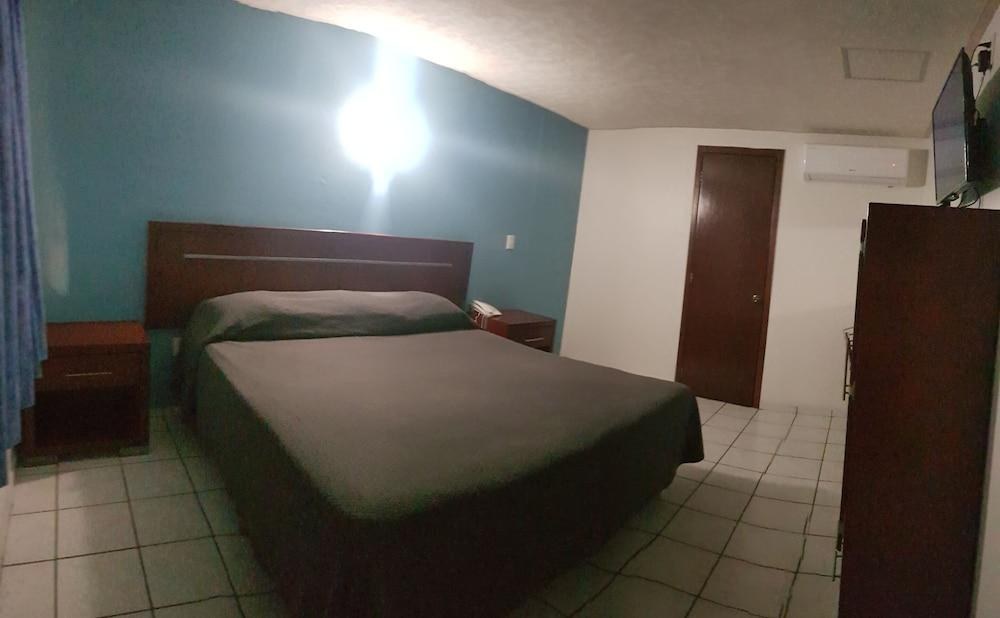 Hotel Victoria Morelia photo 1