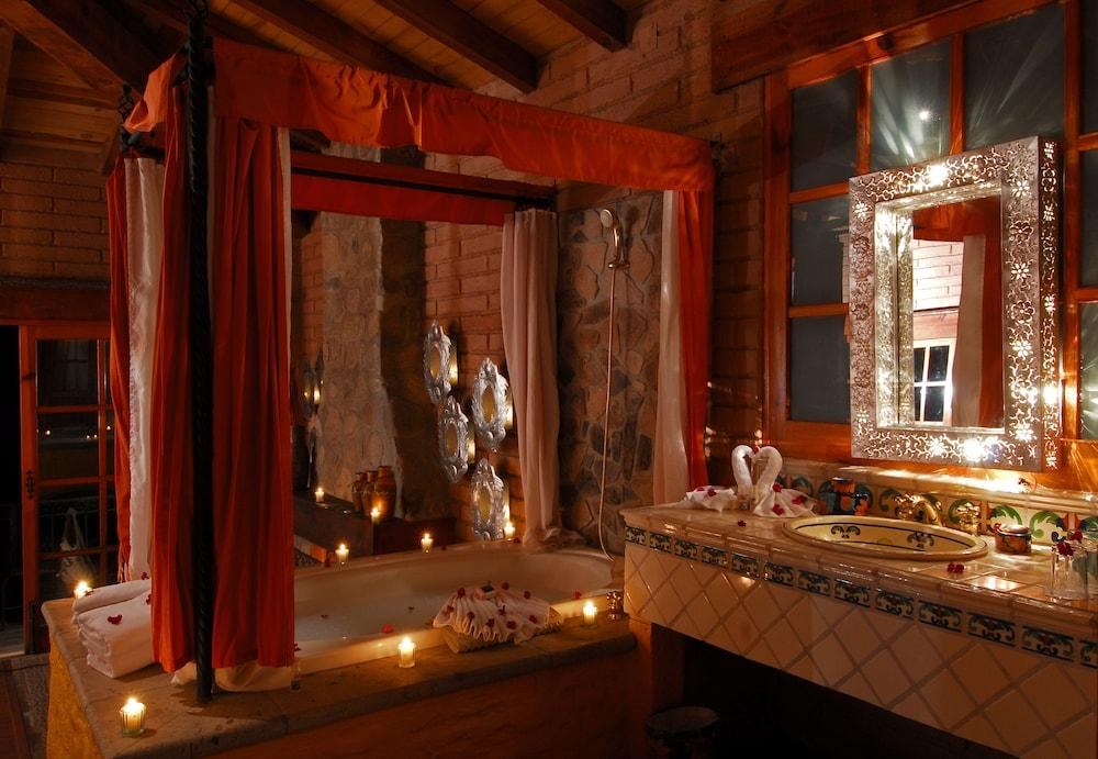 Sierra Lago Resort and Spa photo 3