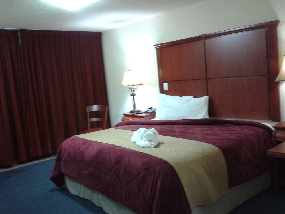 Howard Johnson by Wyndham Toluca photo 1