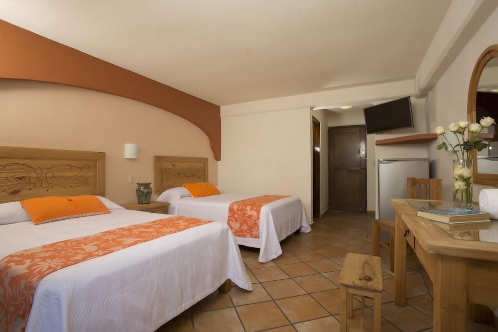 Hotel El Pescador Vallarta Centro photo 3