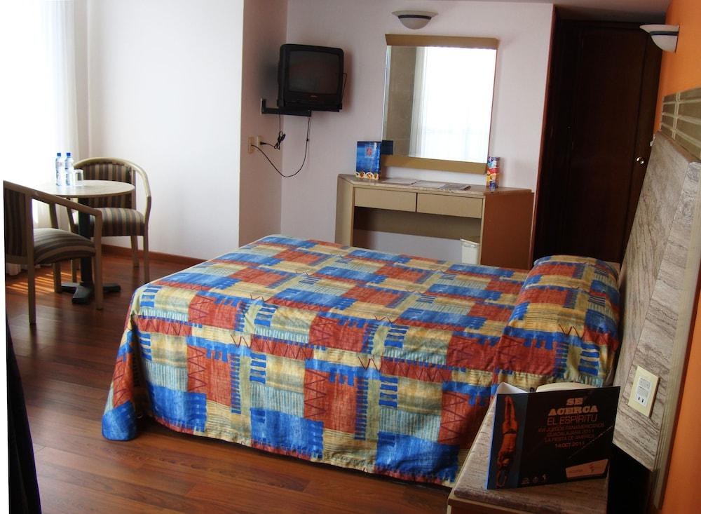 Hotel Cervantes photo 2