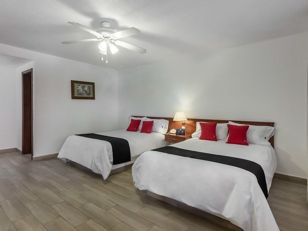 HOTEL MANSION LOS ARCOS photo 1