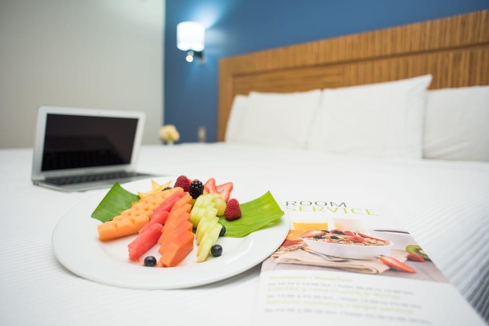 Radisson Hotel & Convention Center Toluca photo 2