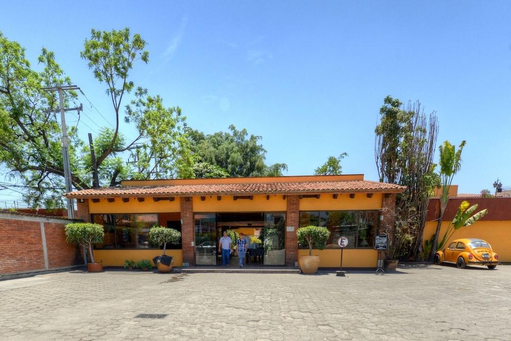 Hotel Hacienda photo 2
