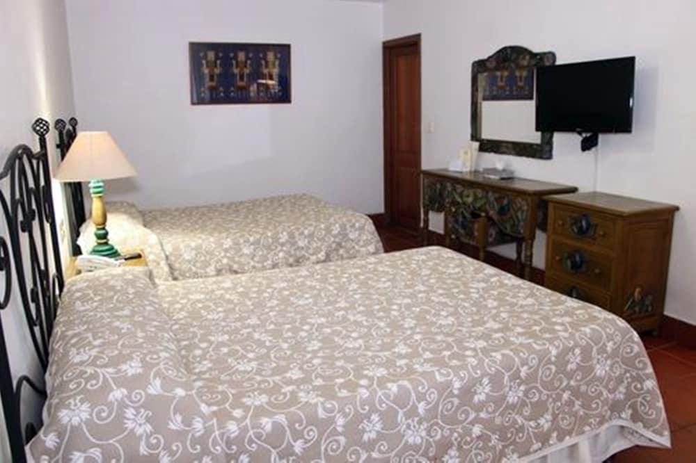 Hotel Hacienda photo 3
