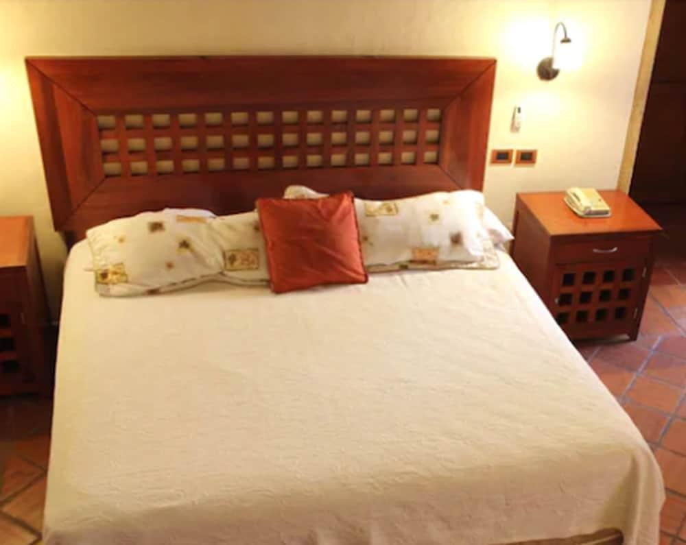 HOTEL QUINTA SANTIAGO photo 4