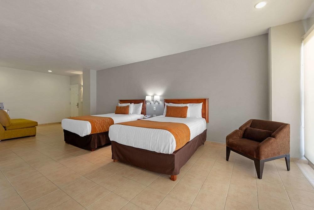 Comfort Inn Monterrey Valle photo 4