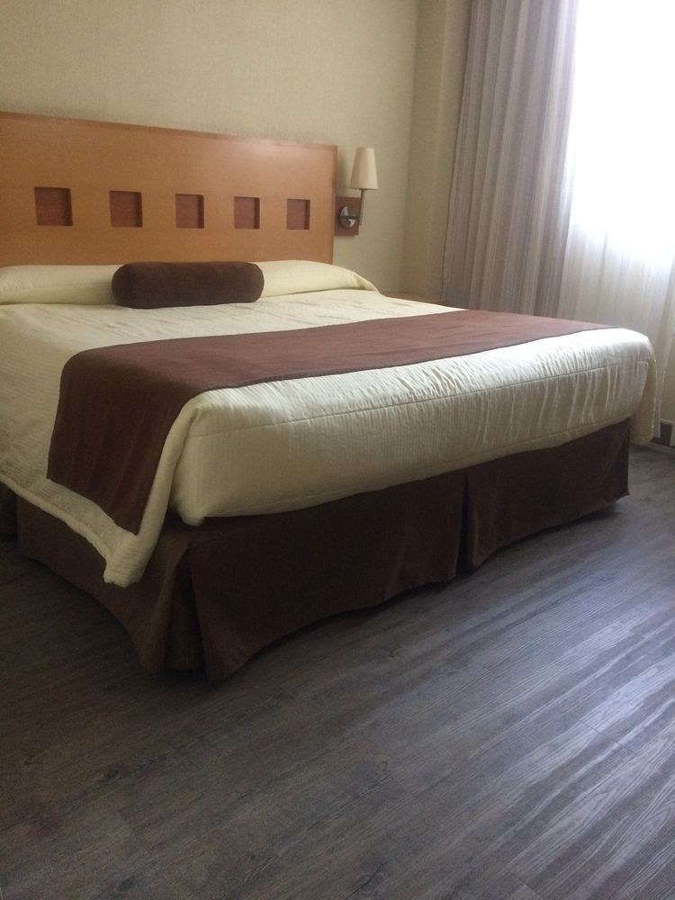 Hotel Mirabel