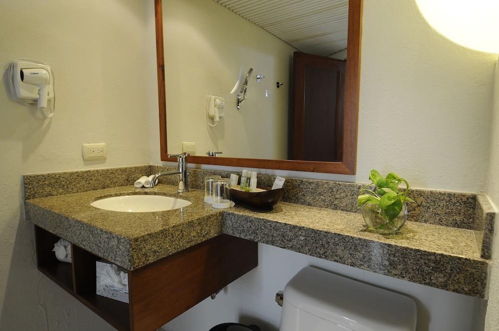 PLAYA PALMS BEACH HOTEL photo 2