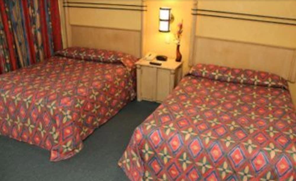 Hotel Sevilla photo 1
