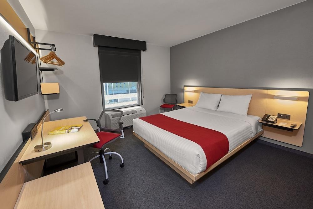 City Express by Marriott Toluca photo 2