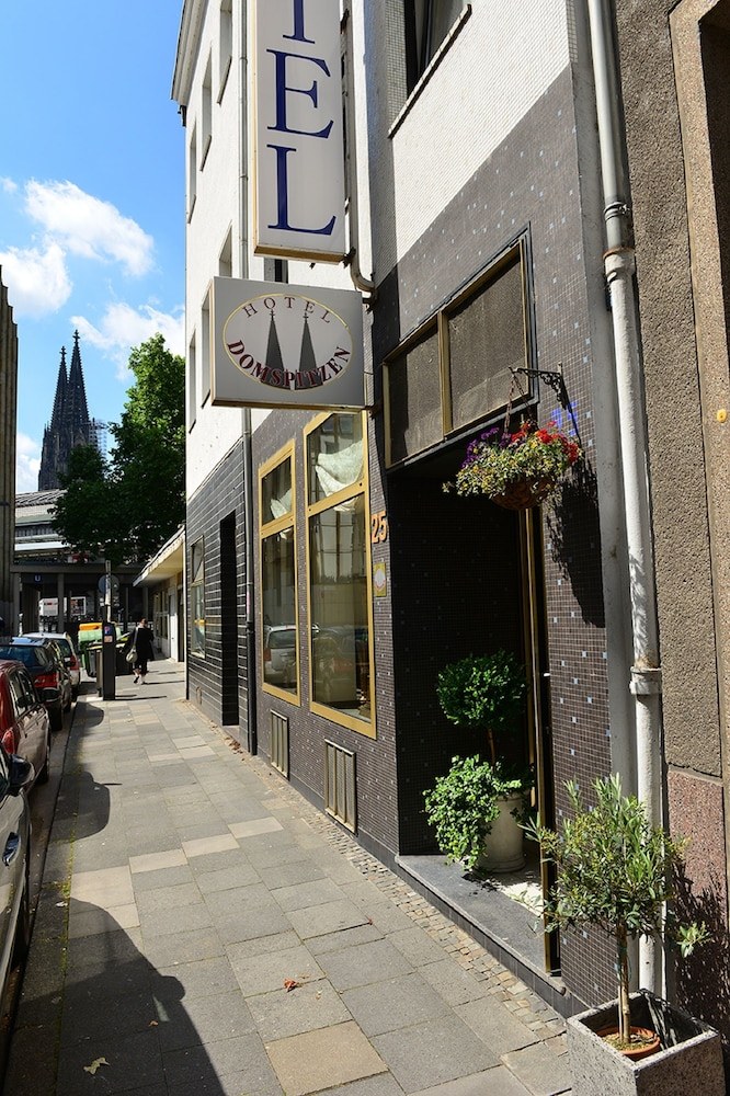 DOMSPITZEN HOTEL