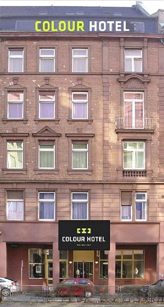 COLOUR HOTEL photo 4
