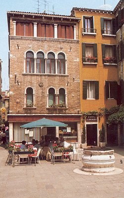 CANADA HOTEL VENICE