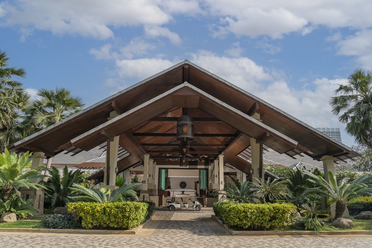 RAVINDRA BEACH RESORT & SPA
