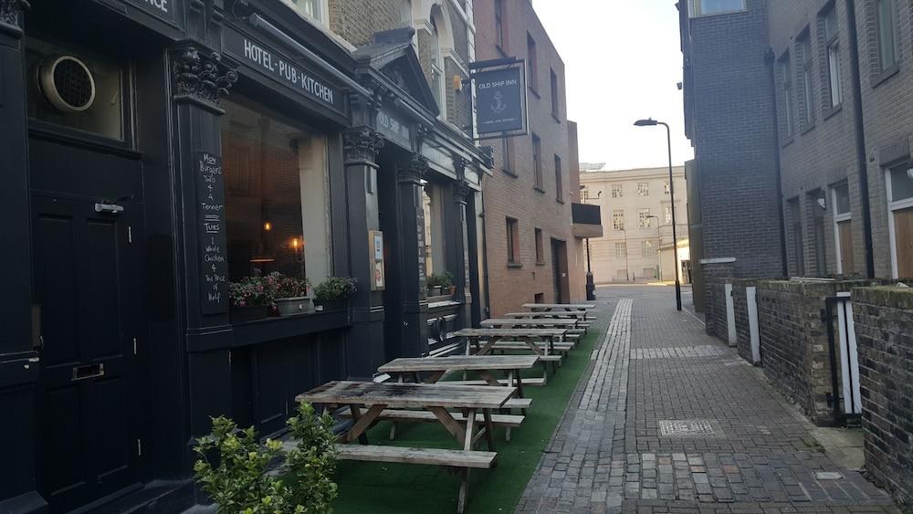 THE OLD SHIP @ URBAN INNS HOTEL photo 3