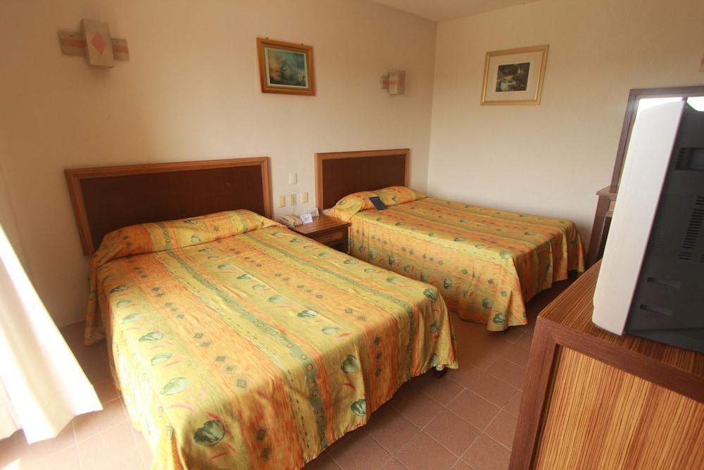 Hotel Plaza Independencia photo 2